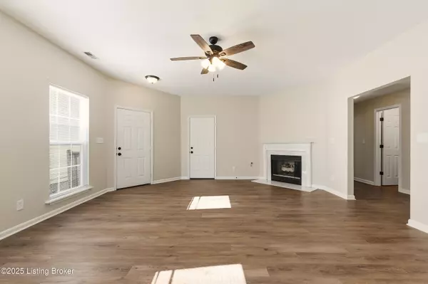 Louisville, KY 40291,5807 Hudson Lake Dr