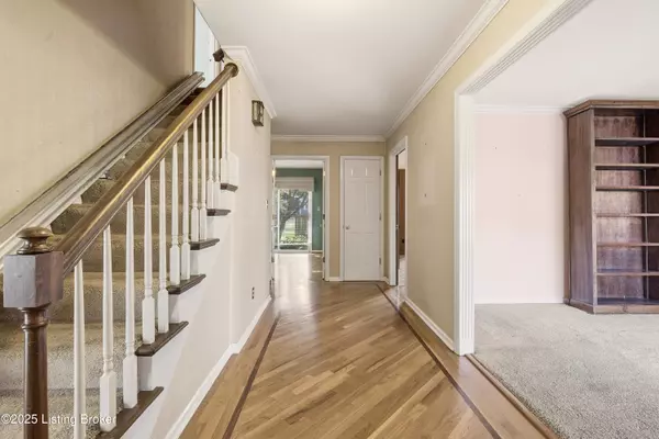 Prospect, KY 40059,7006 Fox Harbor Rd