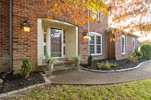 Louisville, KY 40223,10202 Falling Tree WAY