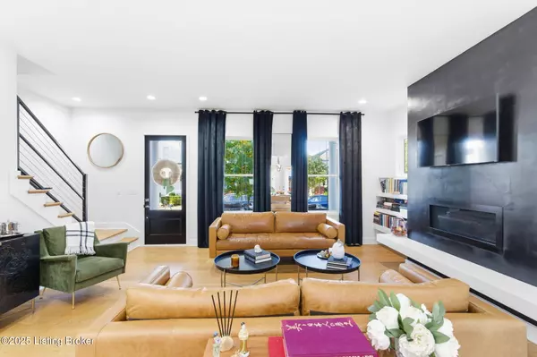 Prospect, KY 40059,6106 Mistflower Cir