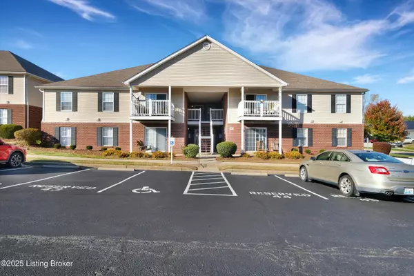 163 Central Blvd #63, Mt Washington, KY 40047