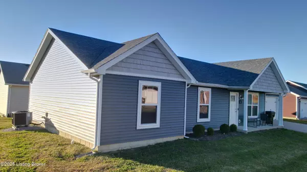 14 Hunters Ridge Dr, Eminence, KY 40019