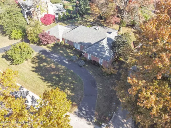 Louisville, KY 40242,2417 Chattesworth Ln