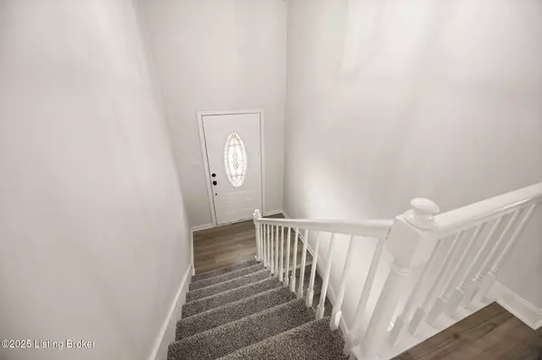 Vine Grove, KY 40175,929 Hickyory Drive