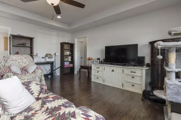 Shepherdsville, KY 40165,834 Tecumseh Dr