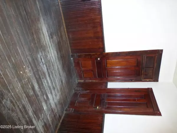 Louisville, KY 40212,3007 Duncan St