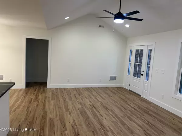 Bardstown, KY 40004,604 HillCreek Ct