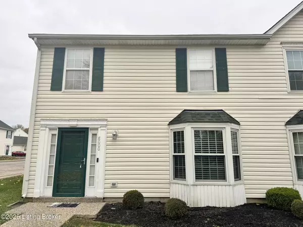 8000 Aspen Green Ln, Louisville, KY 40291