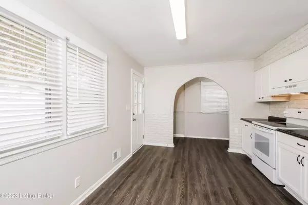 Louisville, KY 40214,215 Kim Ct