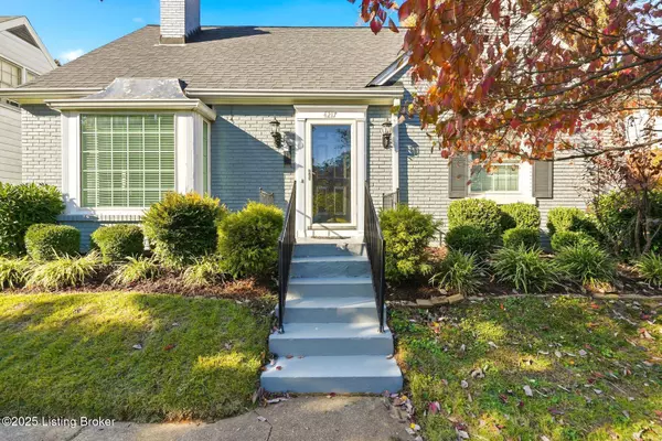 Louisville, KY 40207,4217 Briarwood Rd