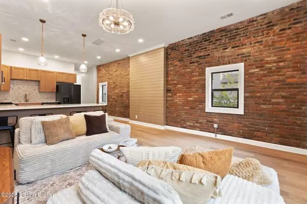 Louisville, KY 40204,825 E Chestnut St