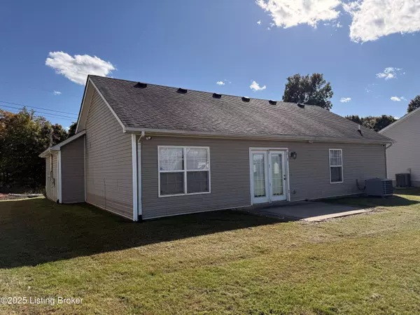 Radcliff, KY 40160,121 Danbrook Ct