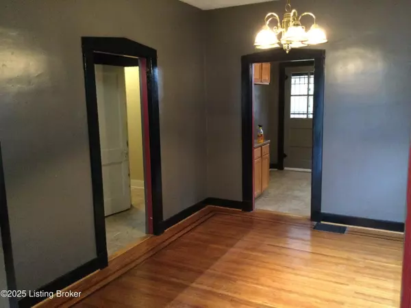 Louisville, KY 40210,2136 W Gaulbert Ave