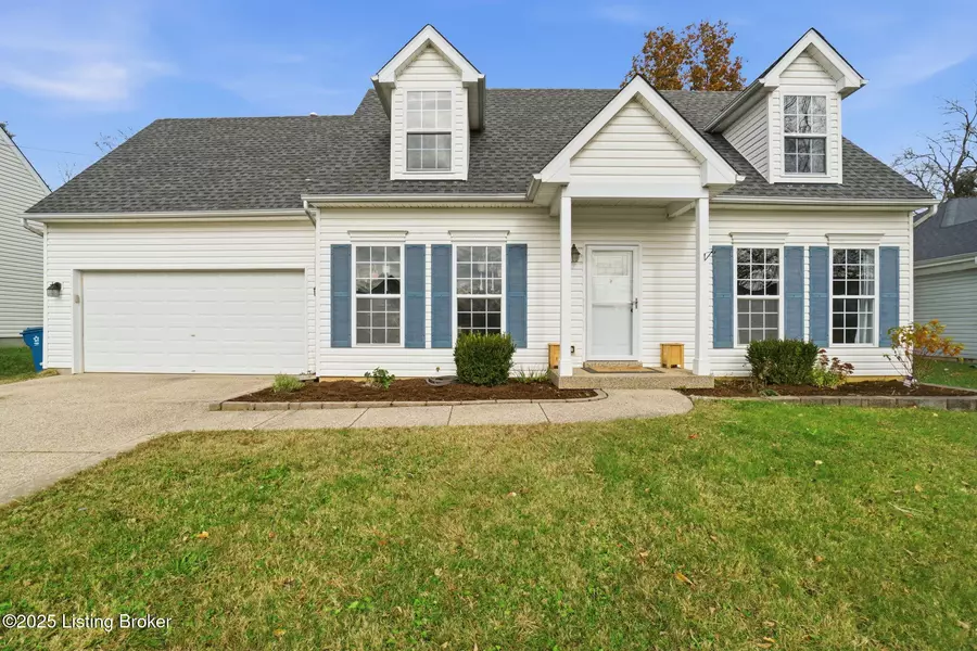 8603 Confederate Place Dr, Pewee Valley, KY 40056