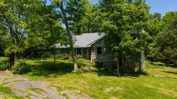 2413/2419 Clark Station Rd, Fisherville, KY 40023