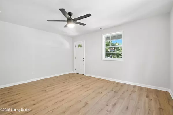 Louisville, KY 40206,137 S Bayly Ave