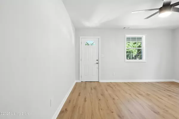 Louisville, KY 40206,137 S Bayly Ave