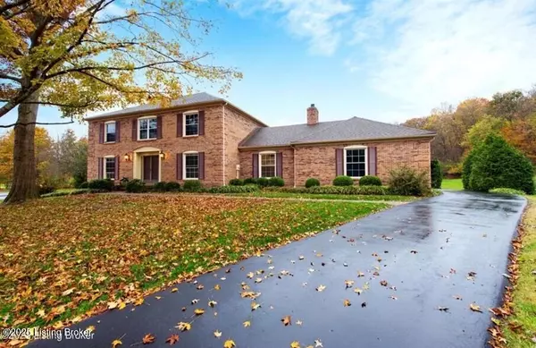 212 Dorshire Ct, Louisville, KY 40245