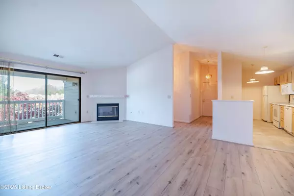 Louisville, KY 40223,310 Ethridge Ave #UNIT 207