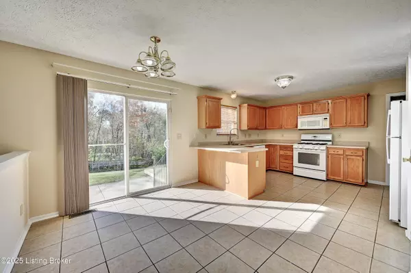 Burlington, KY 41005,2163 Bluegrama Dr