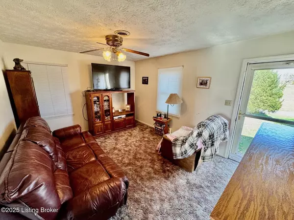 Springfield, KY 40069,2755 Booker Rd