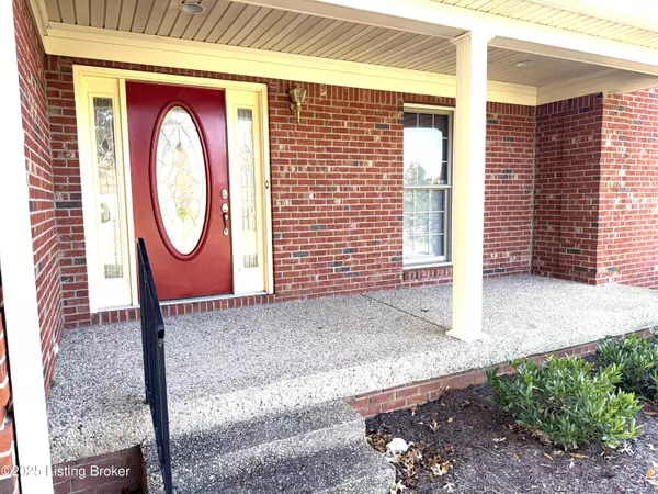 Louisville, KY 40228,6710 Woodrow WAY