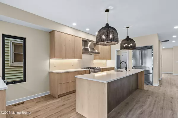 Louisville, KY 40204,956 Vine St