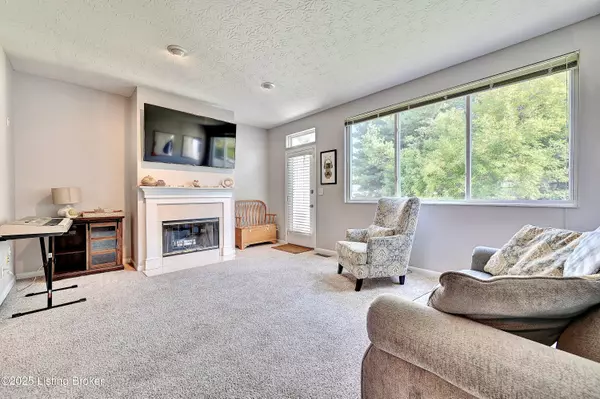 Union, KY 41091,936 Oakmont Ct