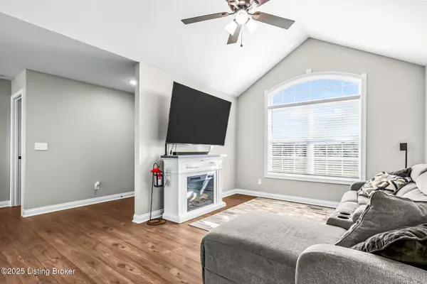 Coxs Creek, KY 40013,115 Durango Dr