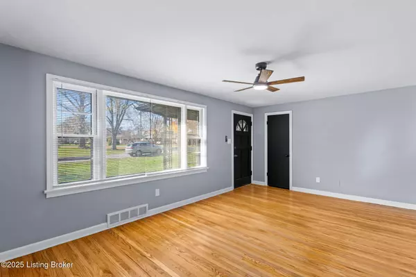 Louisville, KY 40216,6704 Marian Dr