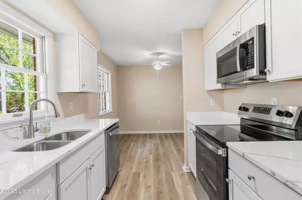 Louisville, KY 40205,2211 WROCKLAGE AVE