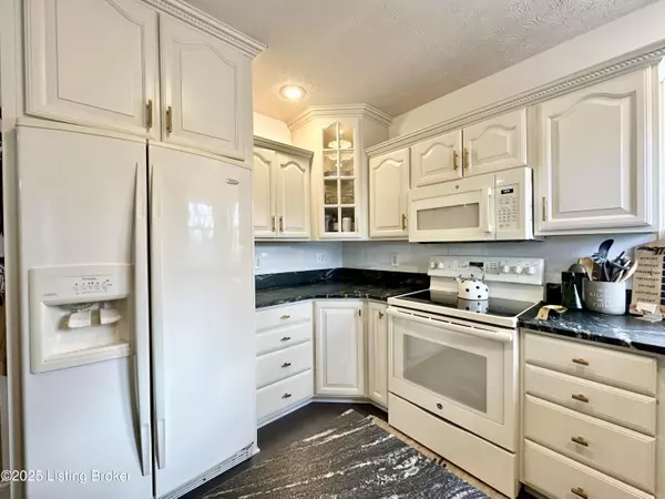 Elizabethtown, KY 42701,102 Dover Ct