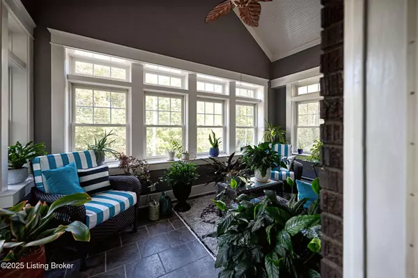 Louisville, KY 40204,1638 Edenside Ave