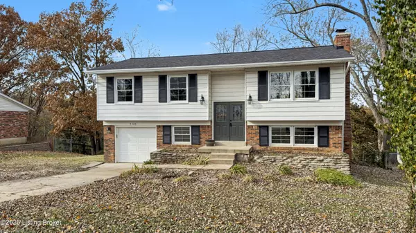 7440 E Orchard Grass Blvd, Crestwood, KY 40014