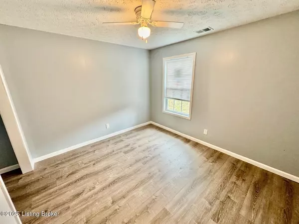 Mackville, KY 40040,1445 Harrodsburg Rd