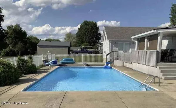 Louisville, KY 40228,8120 Shobe Ln