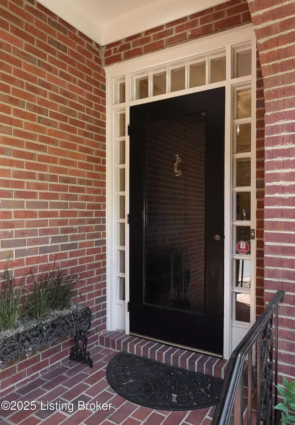 Louisville, KY 40207,306 Penruth Ave