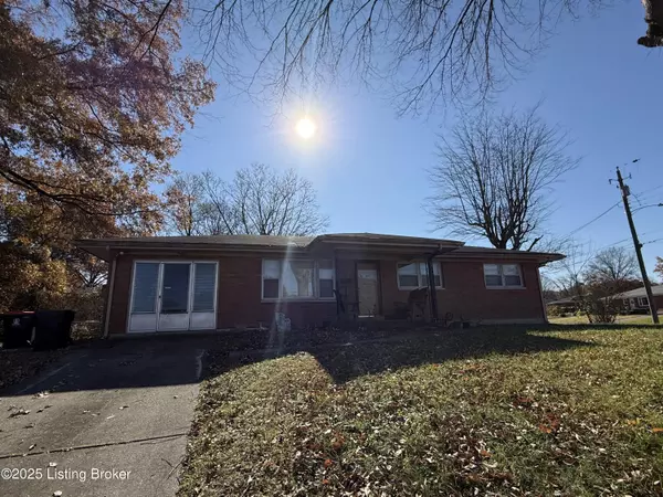 4401 Estate Dr, Louisville, KY 40216