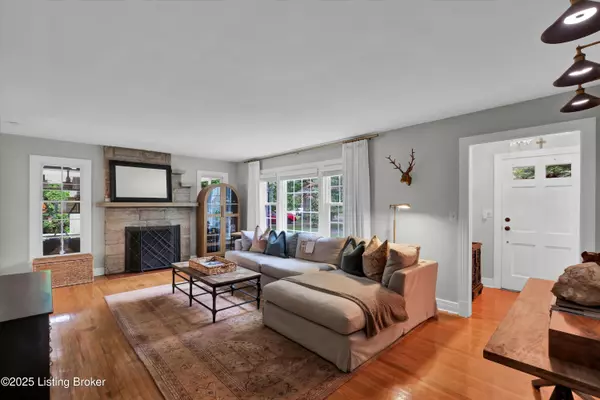 Louisville, KY 40223,104 South Hampton Rd