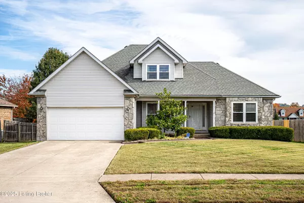 5130 Hunters Point Cir, Louisville, KY 40216