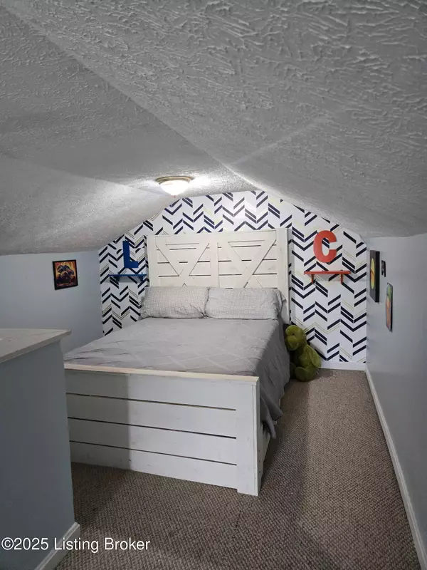 Vine Grove, KY 40175,9883 S Hwy 333