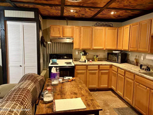 Milton, KY 40045,405 & 111 Tennessee Walking Ln