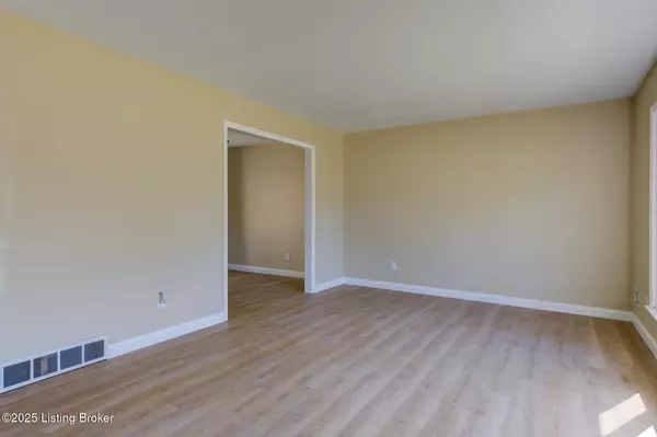 Louisville, KY 40291,8201 Huntsman TRL