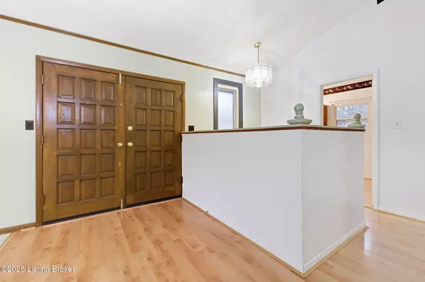 La Grange, KY 40031,3300 Pin Oak Dr