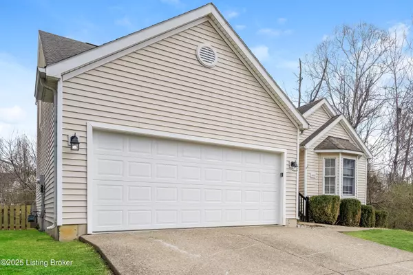 Louisville, KY 40229,9805 River Trail Dr