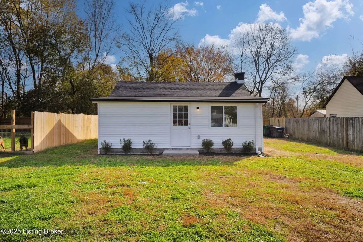 Louisville, KY 40216,4521 River Front Dr