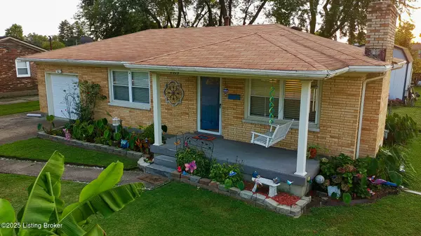 Louisville, KY 40258,8004 Canna Dr