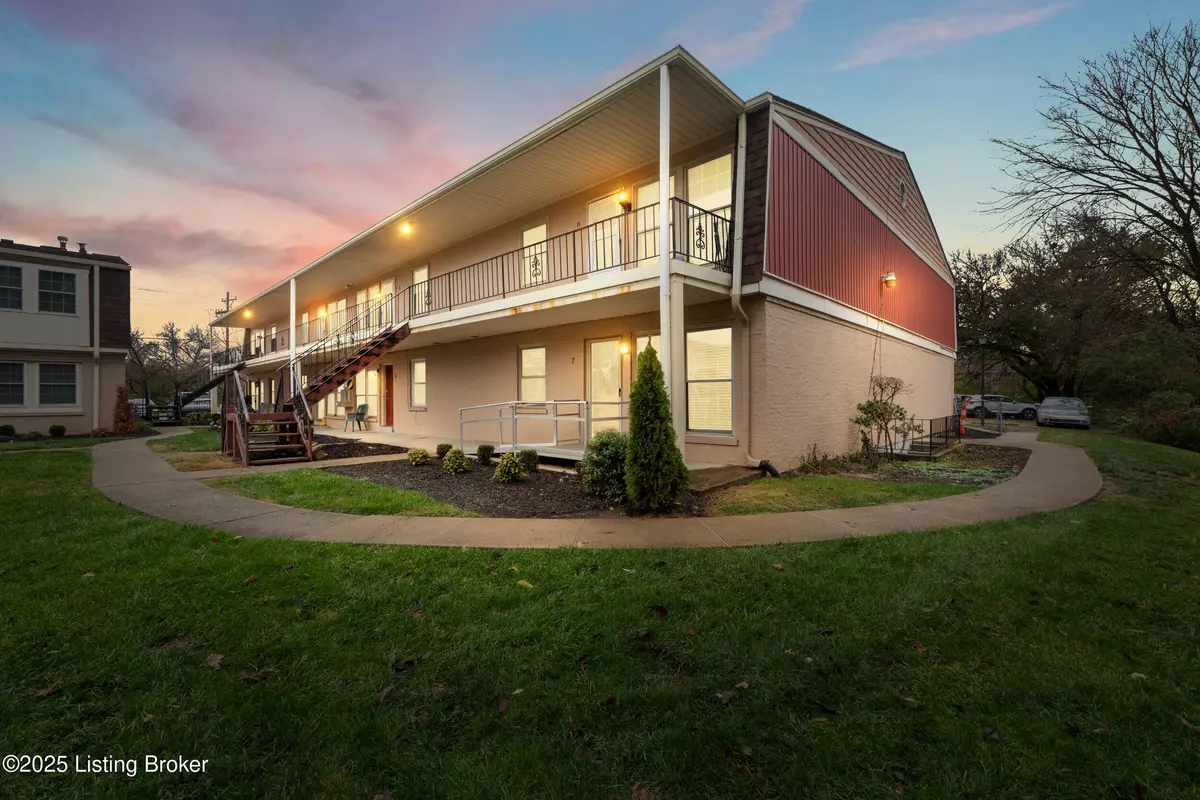 Louisville, KY 40218,1970 Goldsmith Ln #A-4