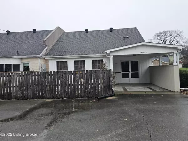 Campbellsville, KY 42718,102 Regency Ct #B-3