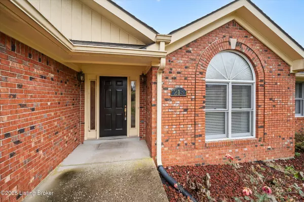 Shelbyville, KY 40065,213 Winding WAY